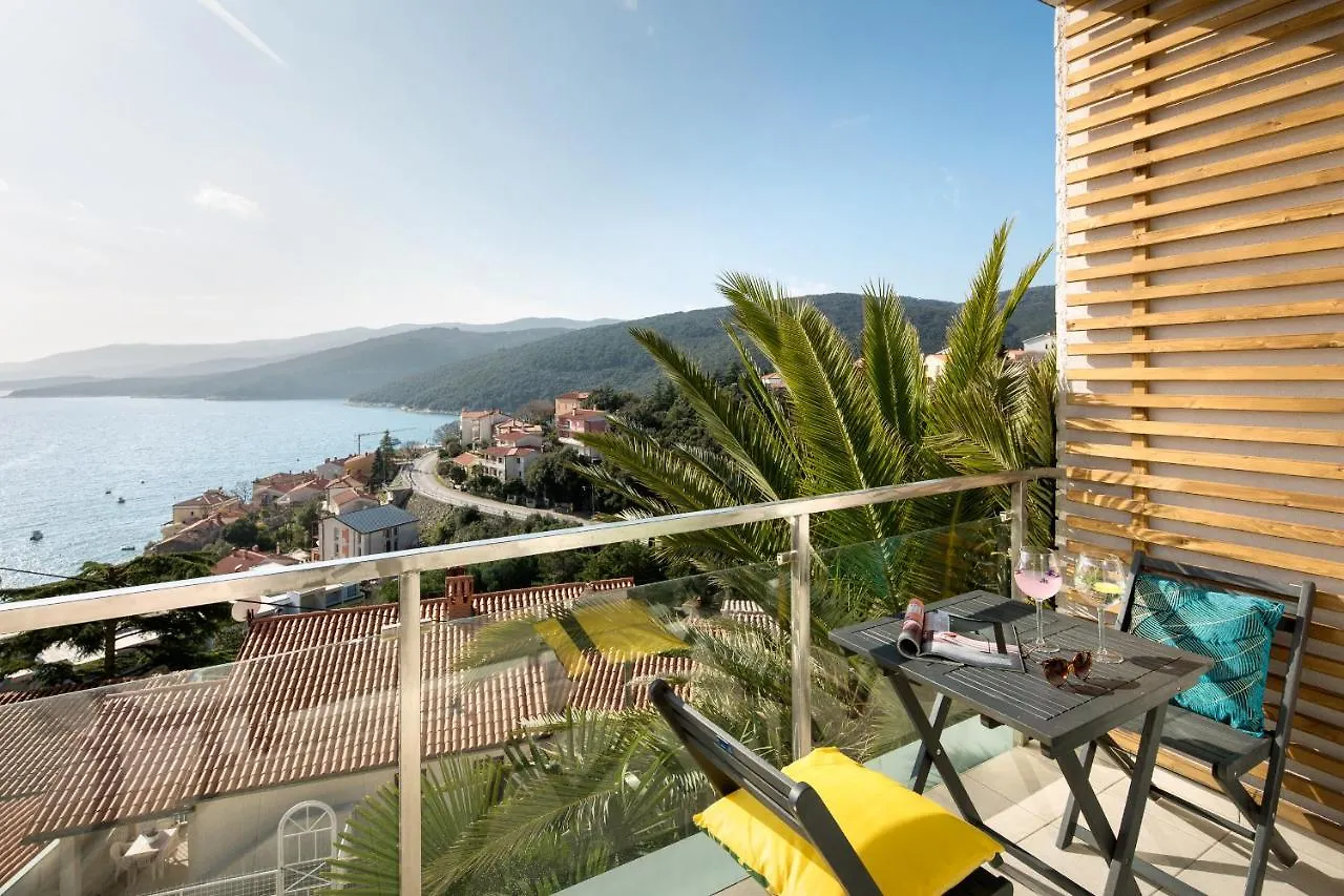 Small Apartment With A Big View Rabac